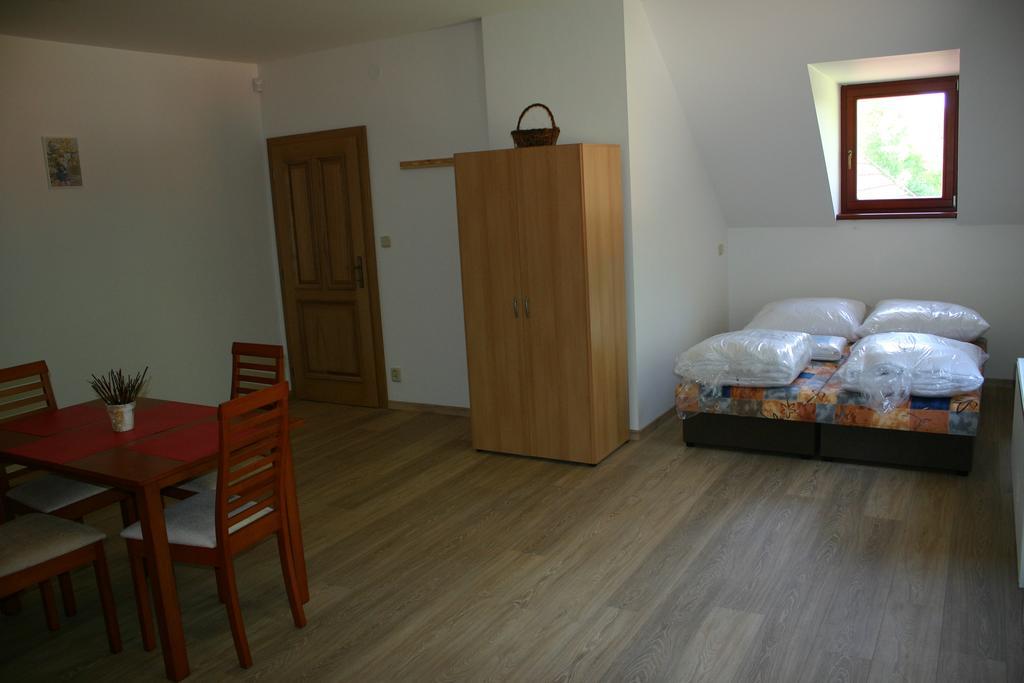 Penzion U Blatce Hotel Nove Hrady  Phòng bức ảnh